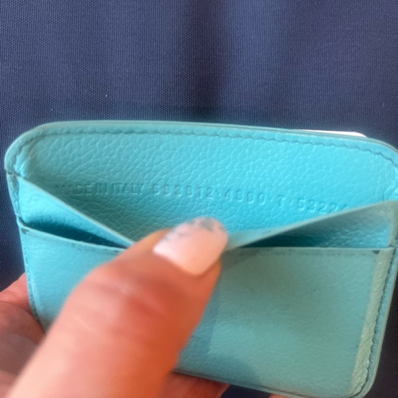 Grained Calfskin Logo Cash
Rounded Card Holder Blue in EUC - Picture 4 of 6